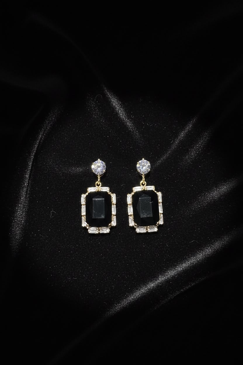 Square shape black gemstone earring