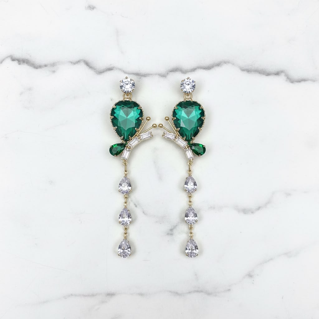 Teardrop green earring