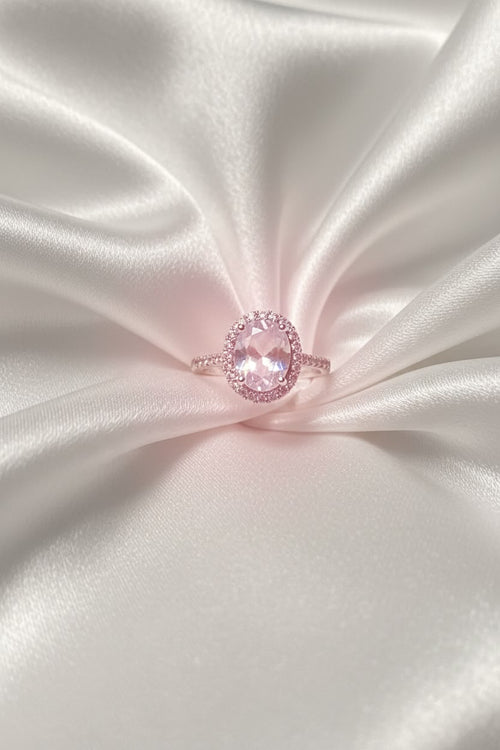 Daily wear round pink and silver stone ring